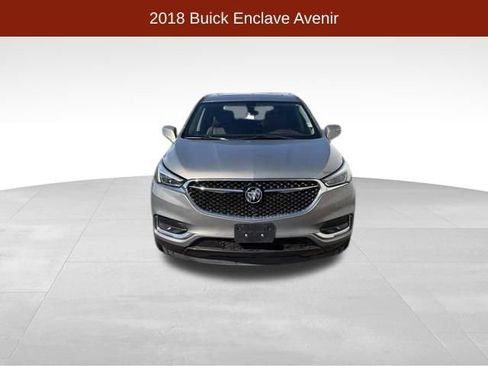 Used 2018 Buick Enclave Avenir w/ Avenir Technology Package AWD/4WD image 2