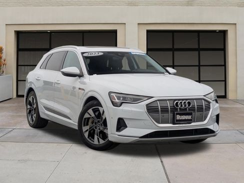 Used 2023 Audi e-tron Premium Plus w/ Premium Plus Package AWD/4WD image 33