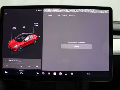 Used 2021 Tesla Model 3 Standard Range Plus image 30