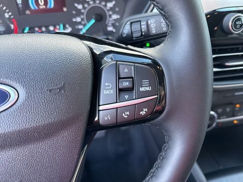 Used 2022 Ford Escape SE w/ Cold Weather Package image 13