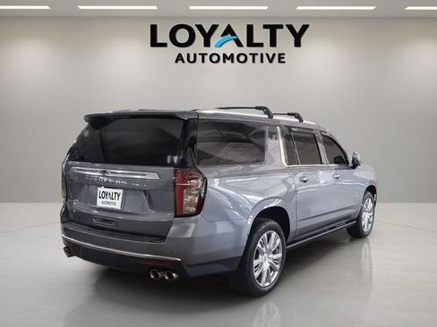 Used 2022 Chevrolet Suburban High Country AWD/4WD image 5