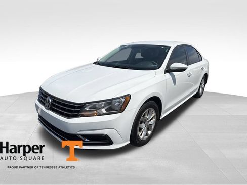 Used 2018 Volkswagen Passat 2.0T S w/ Driver Assistance Package FWD image 1