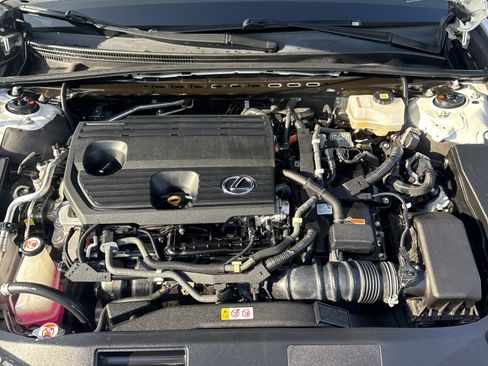 Used 2022 Lexus ES 300h image 12