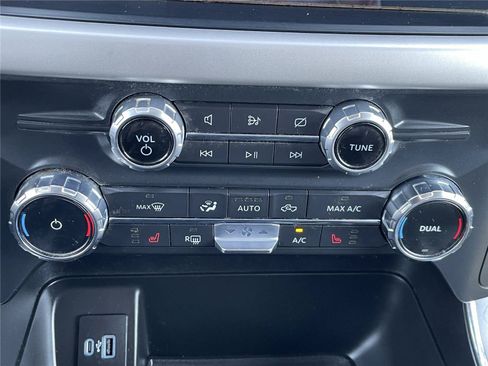 Used 2022 Ford F150 XLT w/ Equipment Group 302A High AWD/4WD image 26