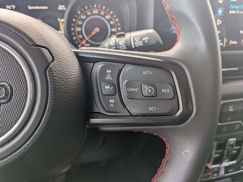 Used 2024 Jeep Wrangler Unlimited Rubicon AWD/4WD image 22