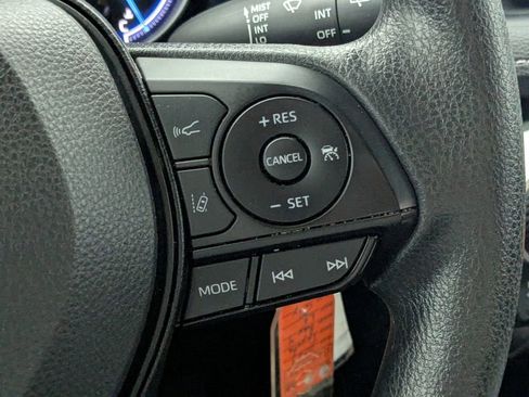 Used 2023 Toyota RAV4 LE image 23