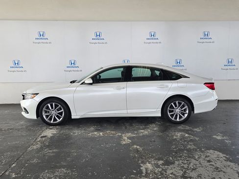 Used 2022 Honda Accord LX image 3