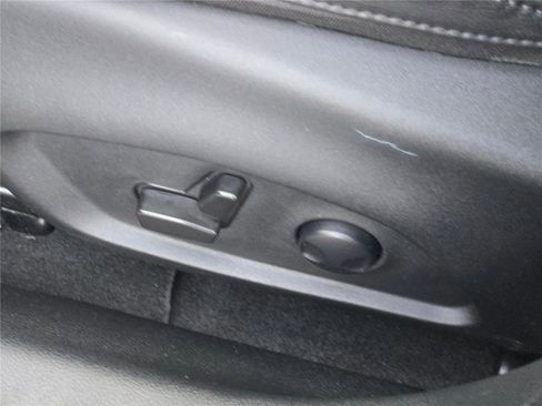 Used 2022 Jeep Compass Limited image 27