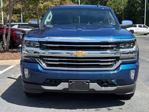 Used 2018 Chevrolet Silverado 1500 High Country AWD/4WD image 3