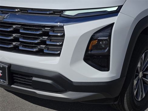 New 2026 Chevrolet Equinox LT image 10