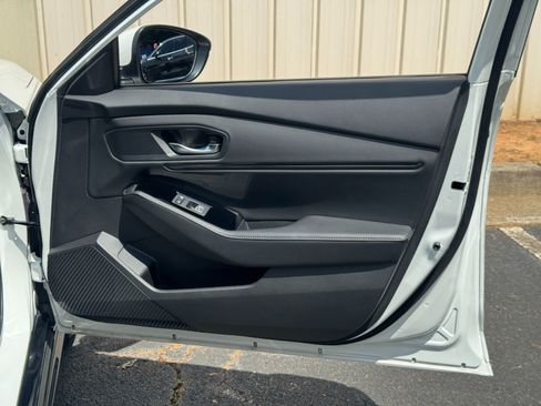 Used 2023 Honda Accord Touring image 44