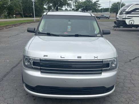 Used 2019 Ford Flex SE FWD image 7