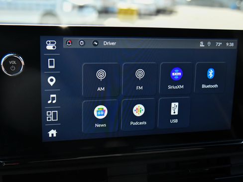 Used 2024 Honda Prologue EX image 24
