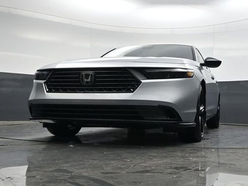 Used 2023 Honda Accord Sport image 31