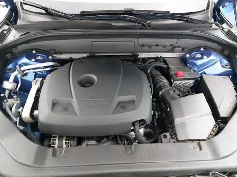 Used 2019 Volvo XC60 T6 R-Design w/ Protection Package Premier image 32