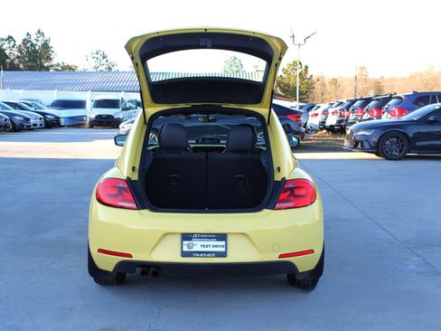 Used 2014 Volkswagen Beetle TDI image 26