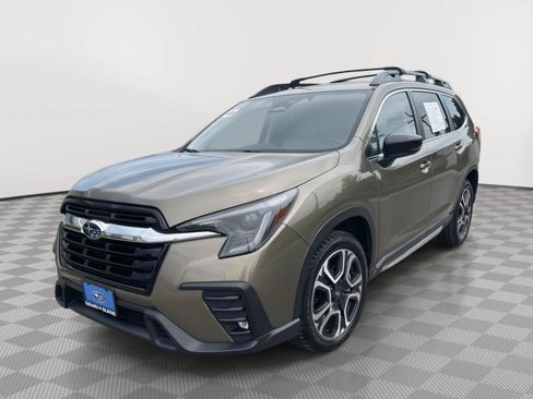 Used 2024 Subaru Ascent Limited AWD/4WD image 10