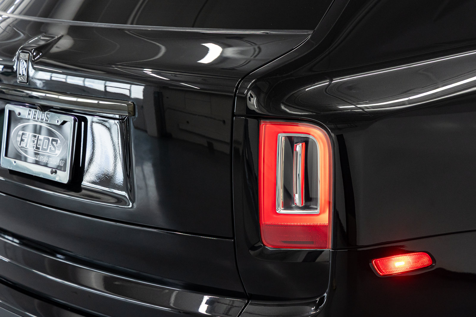 Certified 2024 Rolls-Royce Cullinan Black Badge w/ Driver's Package AWD/4WD image 22