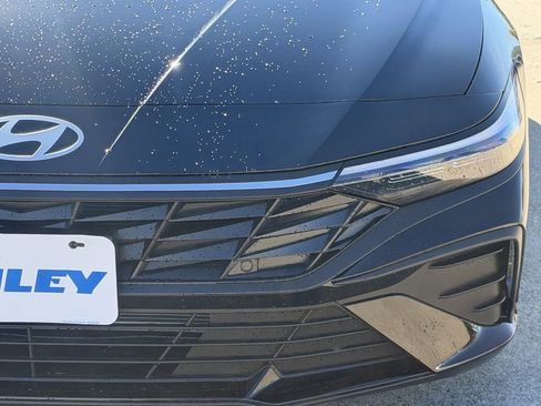 New 2026 Hyundai Elantra SE image 8