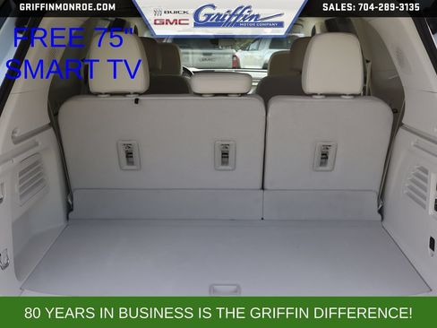 New 2027 Buick Enclave Avenir w/ LPO, Illumination Package FWD image 30