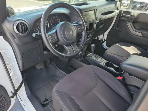 Used 2014 Jeep Wrangler Sport w/ Connectivity Group AWD/4WD image 10