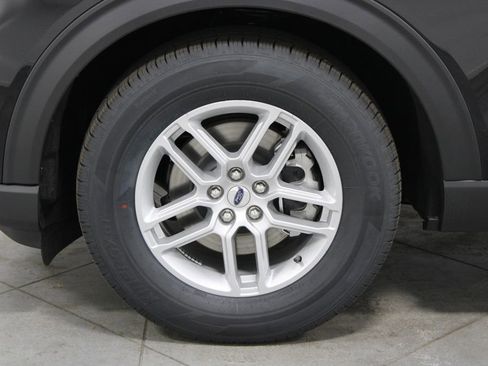 New 2026 Ford Explorer Active image 18