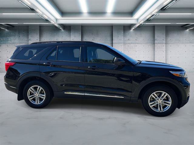 Used 2023 Ford Explorer XLT w/ Equipment Group 202A AWD/4WD image 26