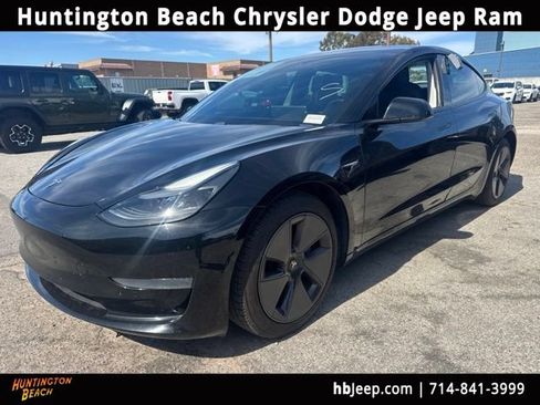 Used 2021 Tesla Model 3 Standard Range Plus RWD image 1