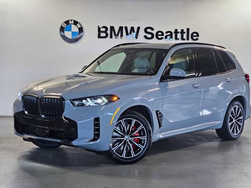New 2026 BMW X5 xDrive40i w/ M Sport Package AWD/4WD image 1
