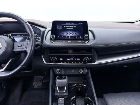 Used 2023 Nissan Rogue SV w/ SV Premium B Package FWD image 6