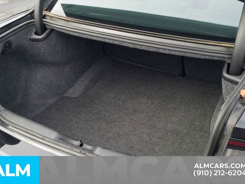 Used 2023 Dodge Charger SXT image 9