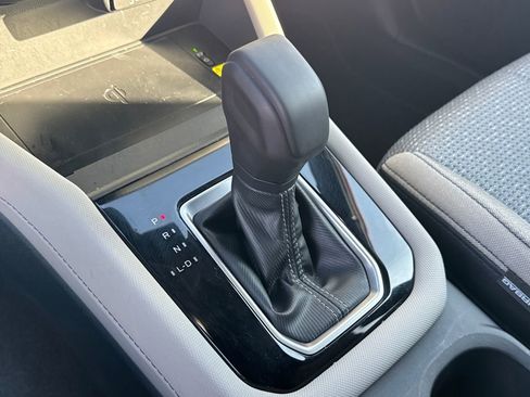 Used 2025 Subaru Forester Premium w/ Convenience Package #2 image 16