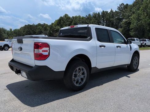 New 2026 Ford Maverick XLT w/ XLT Luxury Package FWD image 4