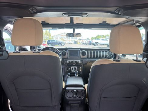 Used 2023 Jeep Wrangler Sport AWD/4WD image 12