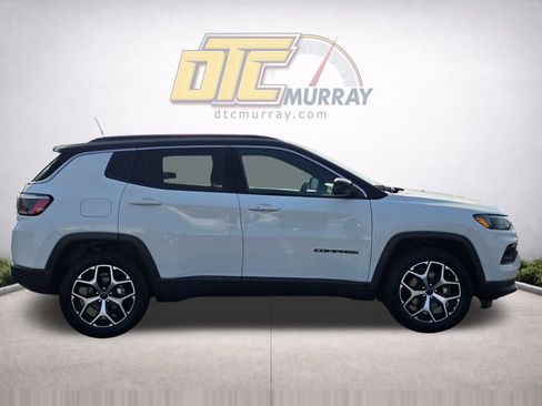 Used 2025 Jeep Compass Limited AWD/4WD image 4