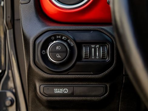 Used 2022 Jeep Gladiator Rubicon w/ LED Lighting Group image 21