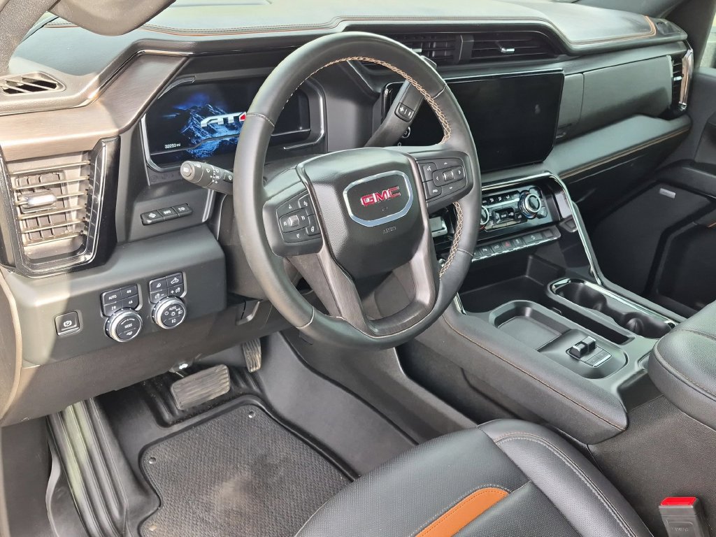 Used 2024 GMC Sierra 2500 AT4 w/ AT4 Premium Plus Package AWD/4WD image 12