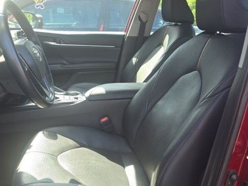 Used 2020 Toyota Camry XLE w/ Driver Assist Package FWD image 19