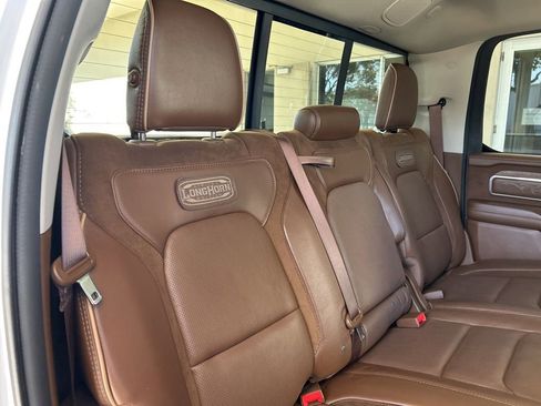 Used 2022 RAM 1500 Limited image 32