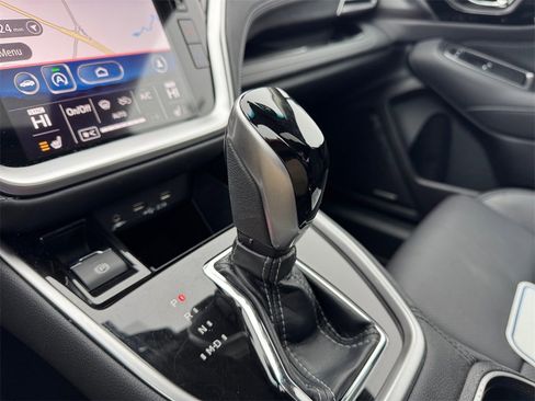 Used 2022 Subaru Outback Limited image 14