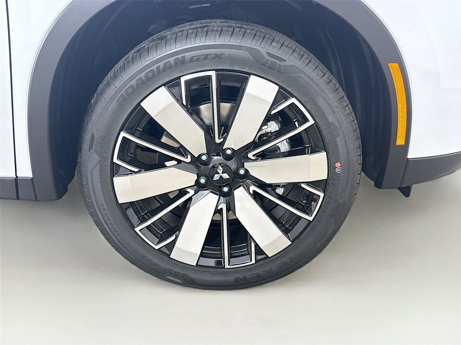 New 2026 Mitsubishi Outlander SE FWD image 31