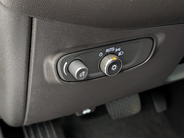 Certified 2024 Chevrolet Equinox LT AWD/4WD image 15