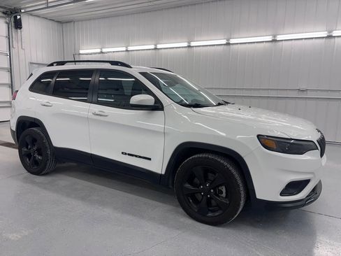 Used 2021 Jeep Cherokee Latitude Plus FWD image 14
