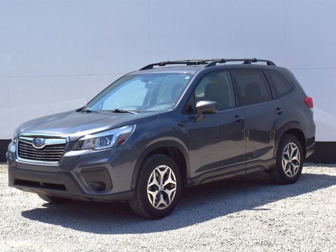 Used 2020 Subaru Forester Premium AWD/4WD image 8