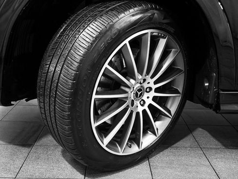 Used 2024 Mercedes-Benz GLE 350 4MATIC image 7