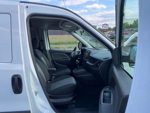 Used 2021 RAM ProMaster City Tradesman SLT FWD image 31