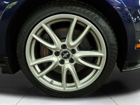 Used 2012 Ford Mustang GT Premium w/ Brembo Brake Pkg RWD image 38