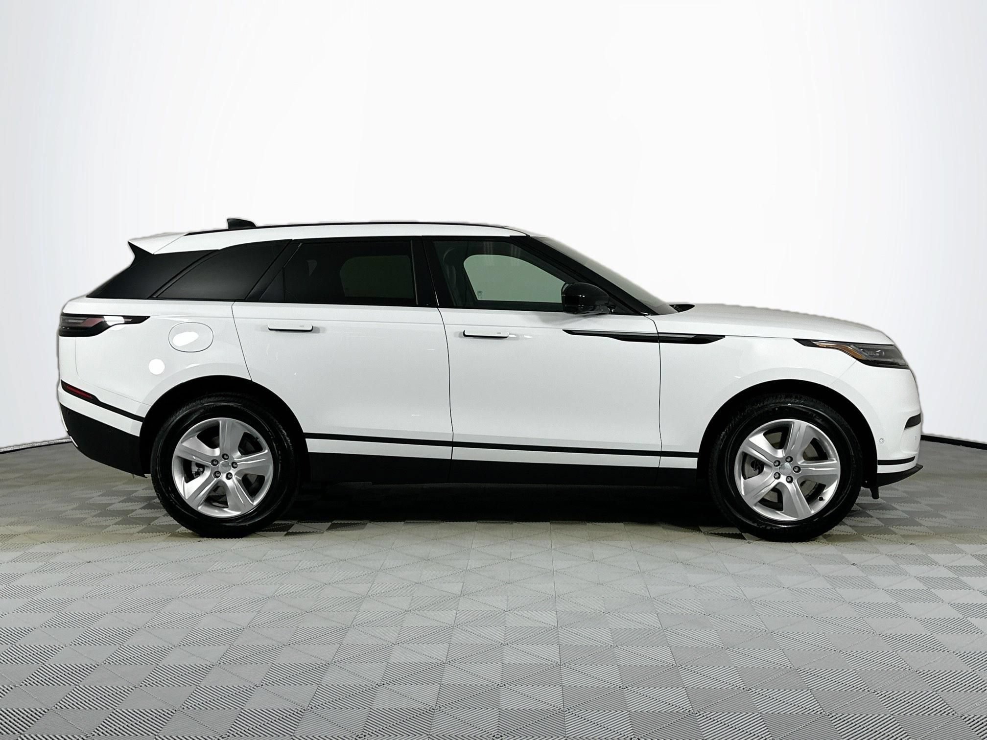 Certified 2026 Land Rover Range Rover Velar S AWD/4WD image 4