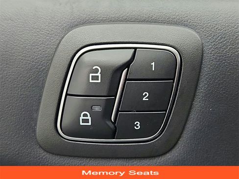 Used 2021 Ford Mustang Mach-E Premium image 17