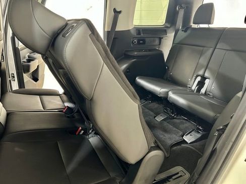 Used 2025 Hyundai Santa Fe SEL FWD image 18